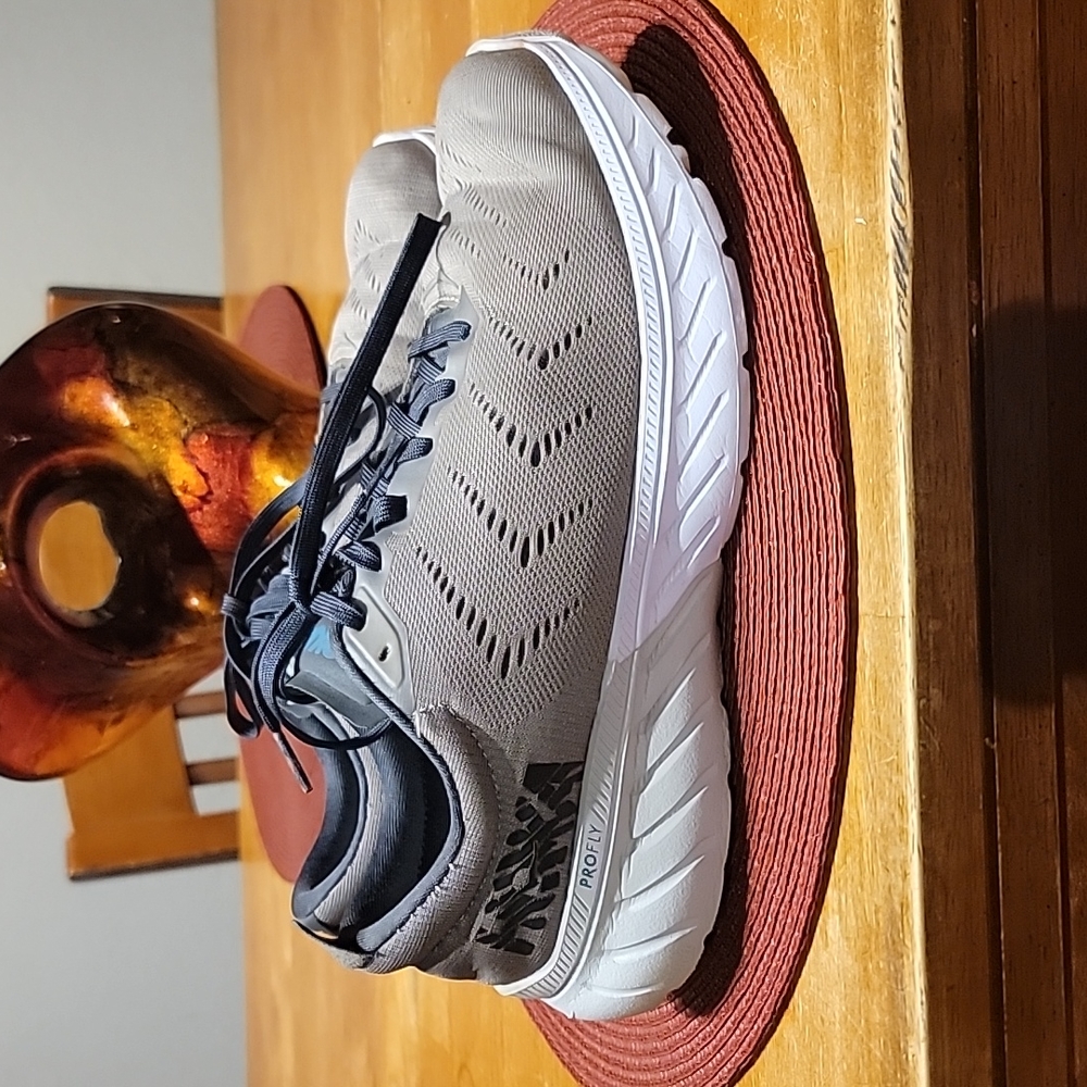 Hoka Mach 2. Size 8.5